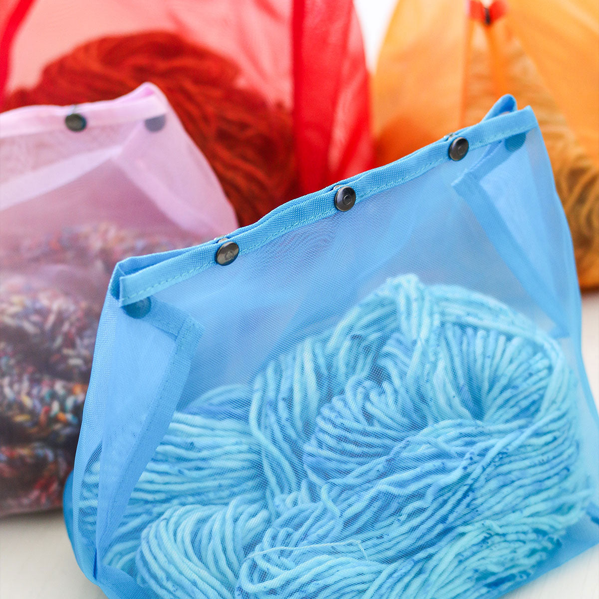Madelinetosh Naughty & Nice Holiday Cowl Kits - Ski Ya Later - Extra Image