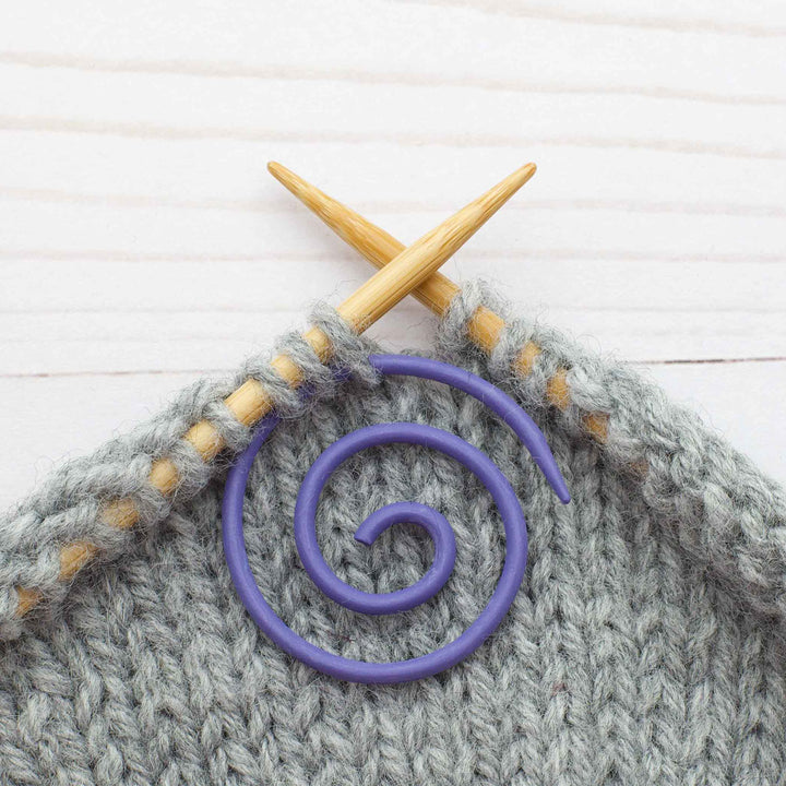 Fox & Pine Stitches Spiral Cable Needle - Purple Spiral - Extra Image