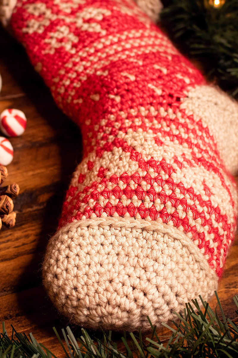 Scheepjes Snowfall Crochet Stocking Kit - Extra Image