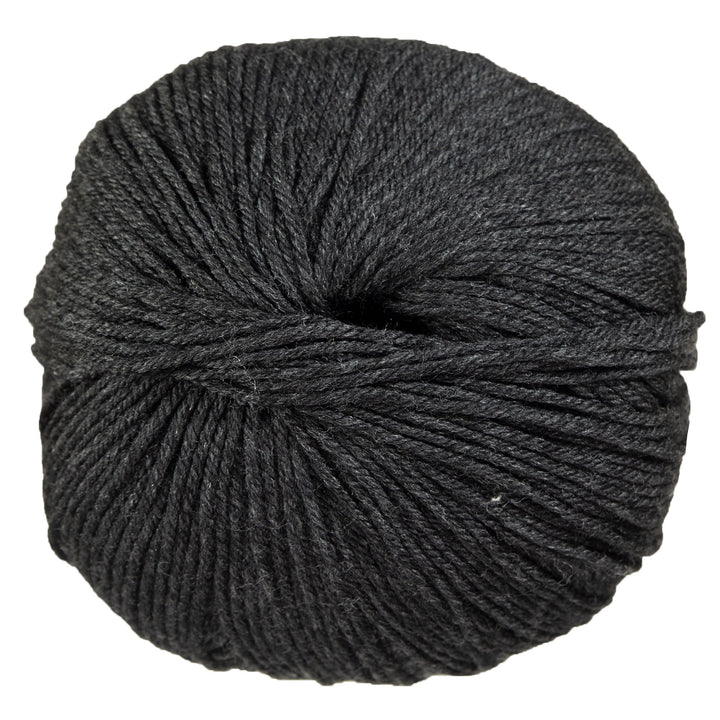 Cascade Yarns 220 Superwash Yarn - 1913 Jet - Zoom Image