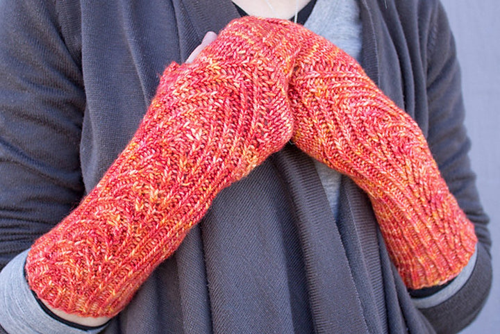 Renegade Knitwear Patterns - Arietis Mitts - PDF Download - Extra Image