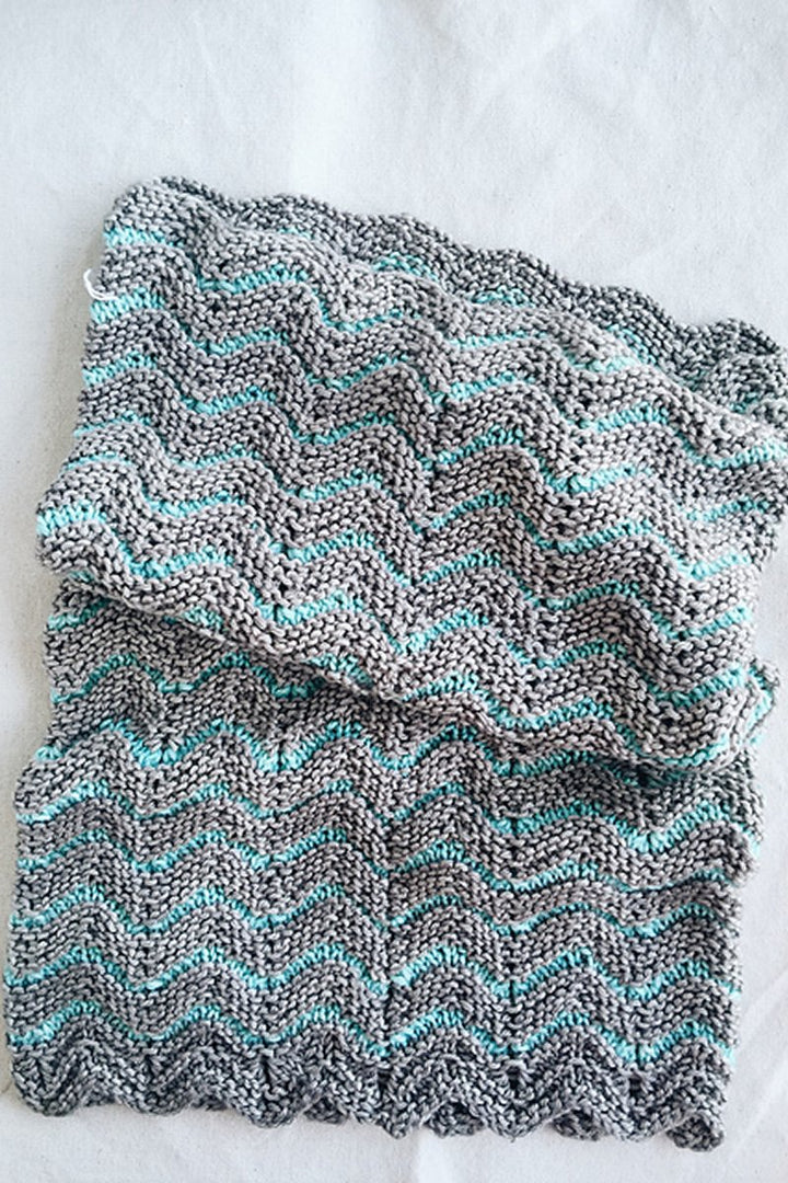Madelinetosh Tosh Patterns - Embers Cowl - PDF Download - Extra Image