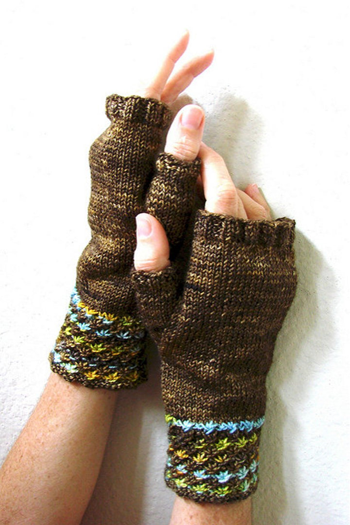 Madelinetosh Tosh Patterns - Daisy Mitts - PDF Download - Extra Image
