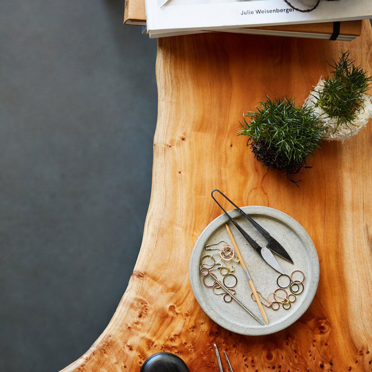 Cocoknits Maker's Keep Accessories - Bamboo Cable Needles - Extra Image