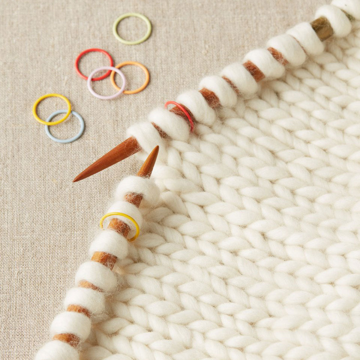 Cocoknits Maker's Keep Accessories - Colorful Ring Stitch Markers -  Jumbo - Extra Image