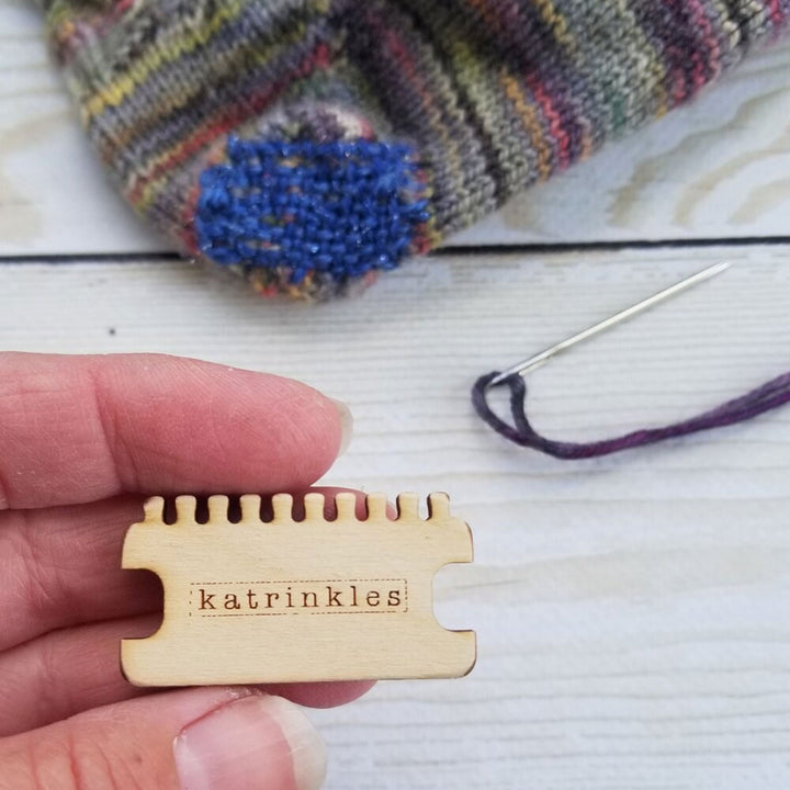 Katrinkles Darning and Mending Loom Kit- Original - Extra Image
