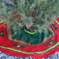 Traditional Tree Skirt