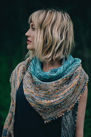 Lorna's Laces Solemate Free Your Fade Shawl Kit