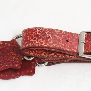 Grayson E Large Wide Flower-Stamped Handles - Red