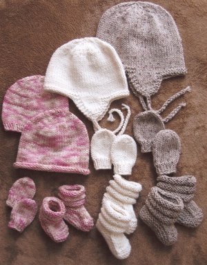 Knitting Pure and Simple Baby & Children Patterns - 2910 Baby Hats, Mitts, and Booties Pattern