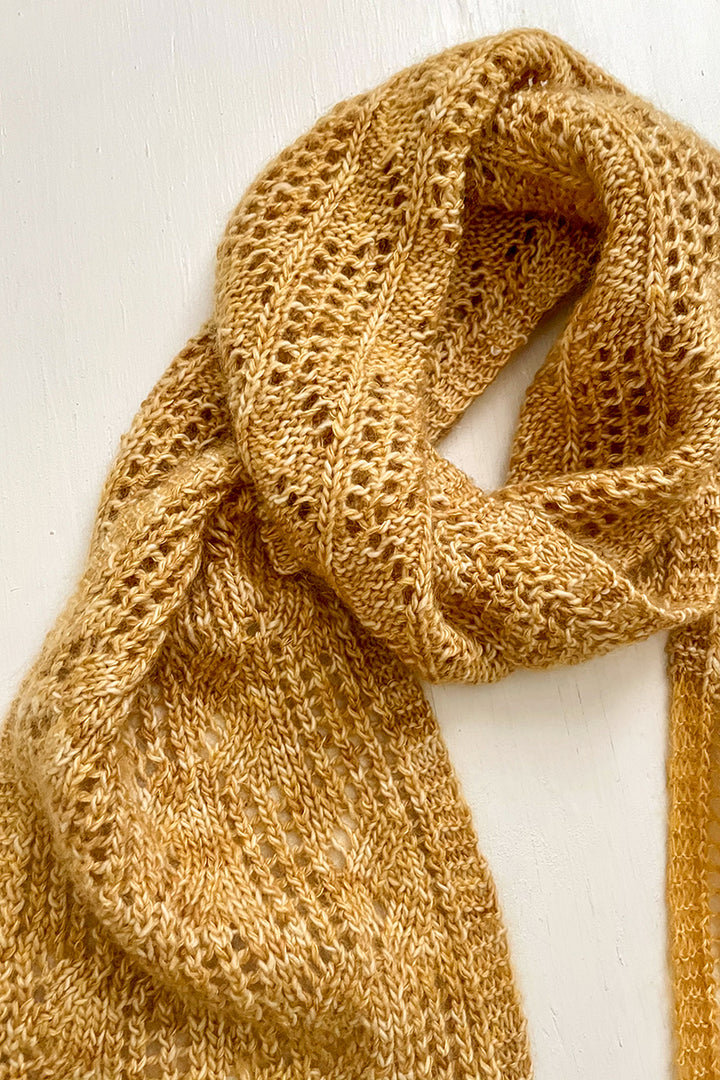 Madelinetosh Tosh Patterns - Fireside Scarf - PDF Download - Extra Image