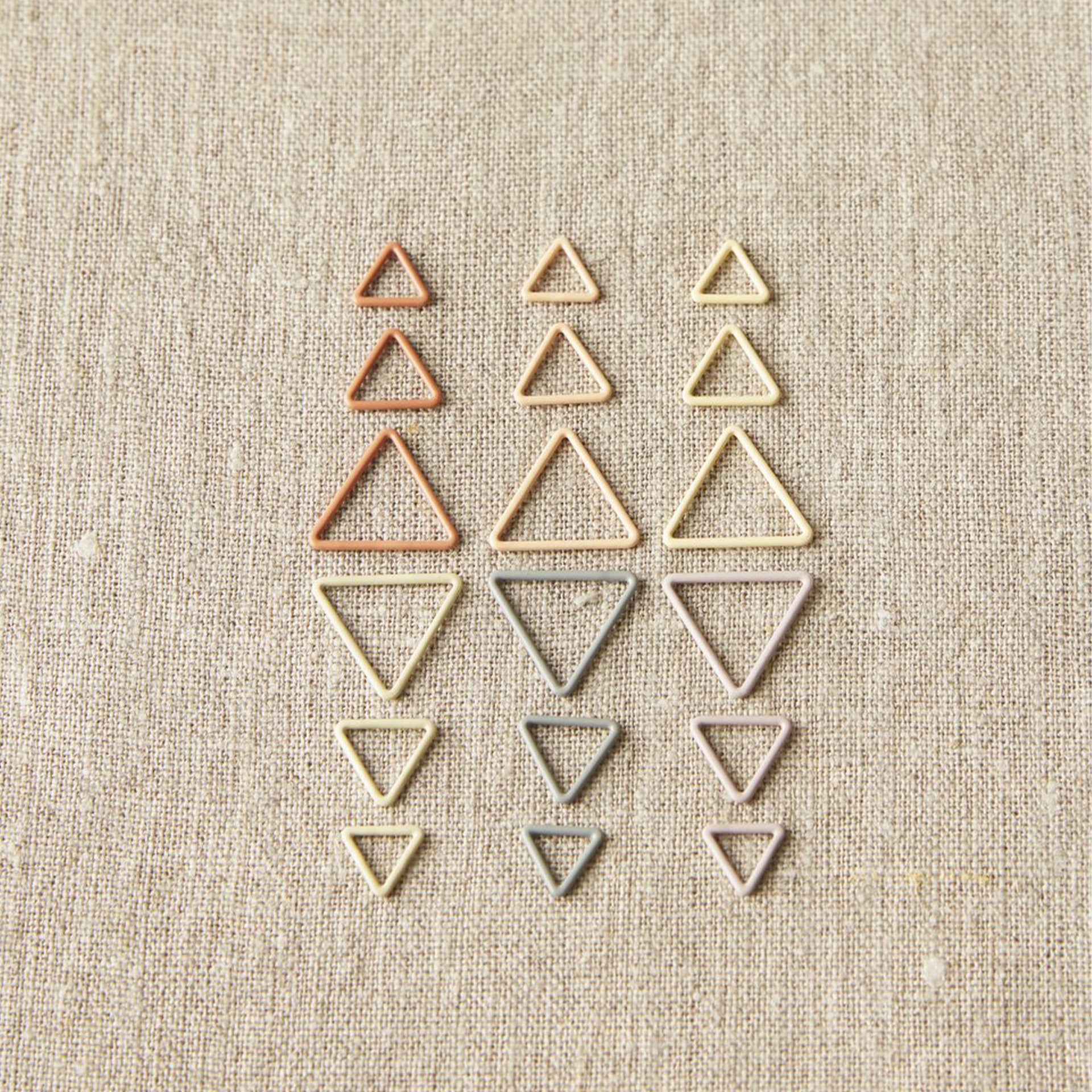 Cocoknits Maker's Keep Accessories - Triangle Stitch Markers- Earth Tones - Zoom Image
