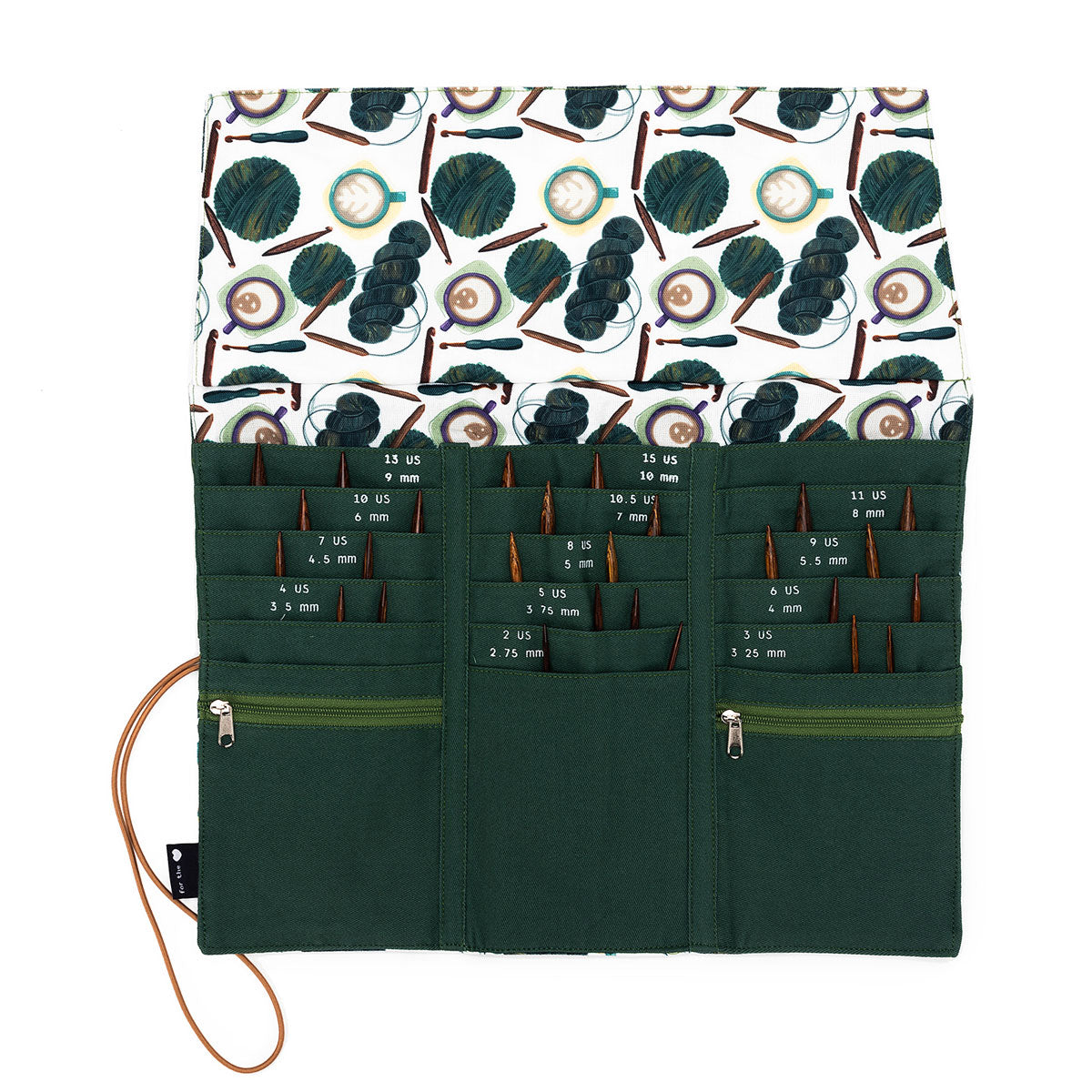 della Q Tri-Fold Circular Needle Case - 1145 - Fabric Print Collection - Yarn Bombing - Extra Image