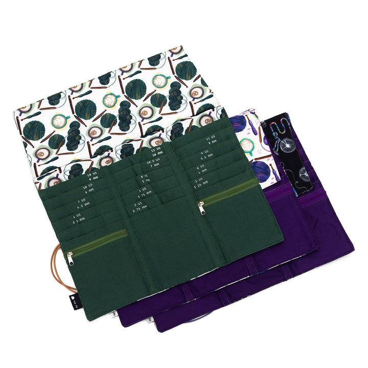 della Q Tri-Fold Circular Needle Case - 1145 - Fabric Print Collection - Yarn Bombing - Extra Image