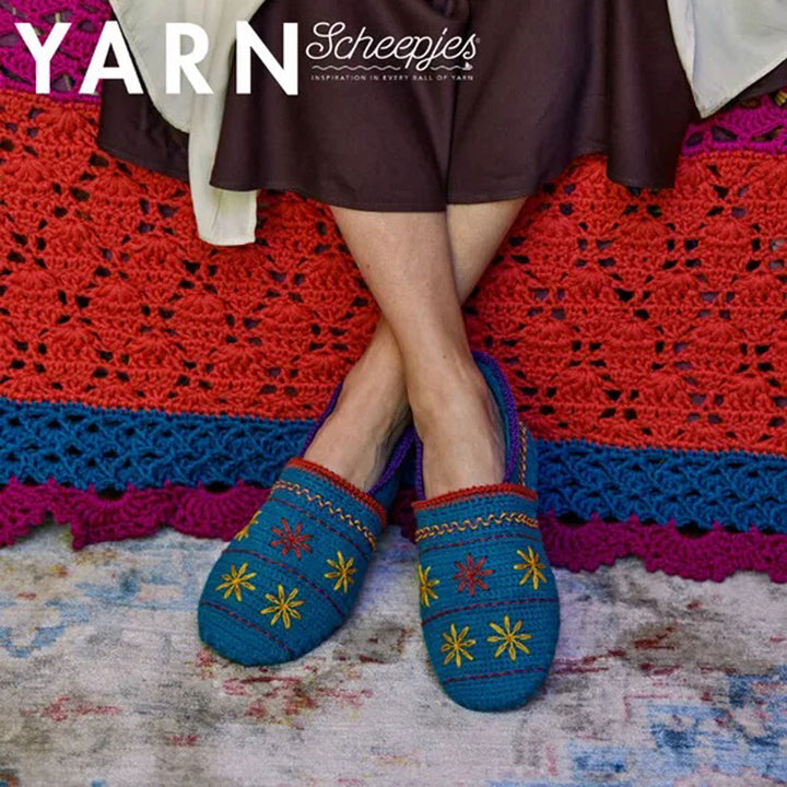 Scheepjes YARN Bookazine - Number 12 - Romance - Extra Image