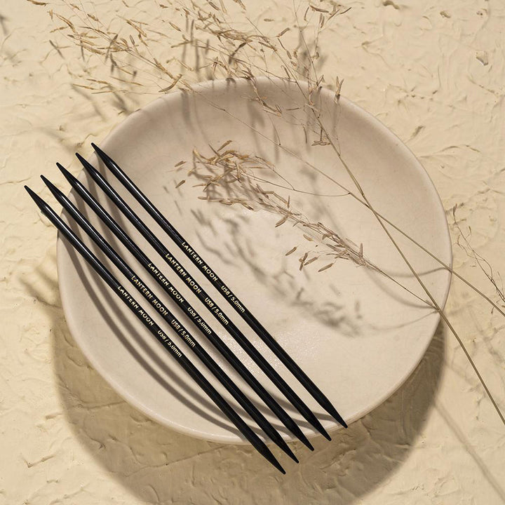 Lantern Moon Ebony Double Pointed Needles - US 11 (8.00mm) - 6" - Extra Image
