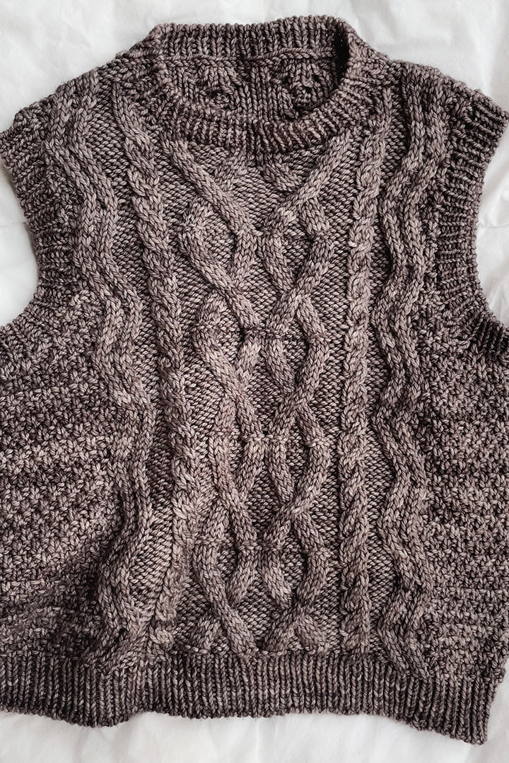 Madelinetosh Tosh Patterns - Clara Cables Vest - PDF Download - Extra Image