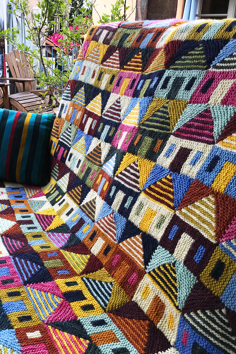 Cascade Safe at Home Blanket Kit - Extra Image
