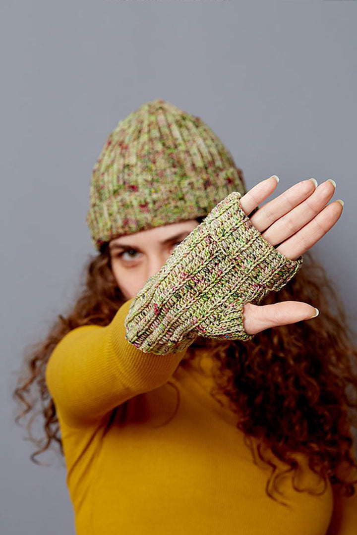 Gusto Wool Nokta Patterns - Edgewise Mitts -PDF Download - Extra Image