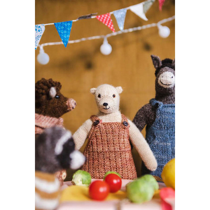Laine Magazine Mouche & Friends: Seamless Toys to Knit and Love - Mouche & Friends: Seamless Toys to Knit - Extra Image