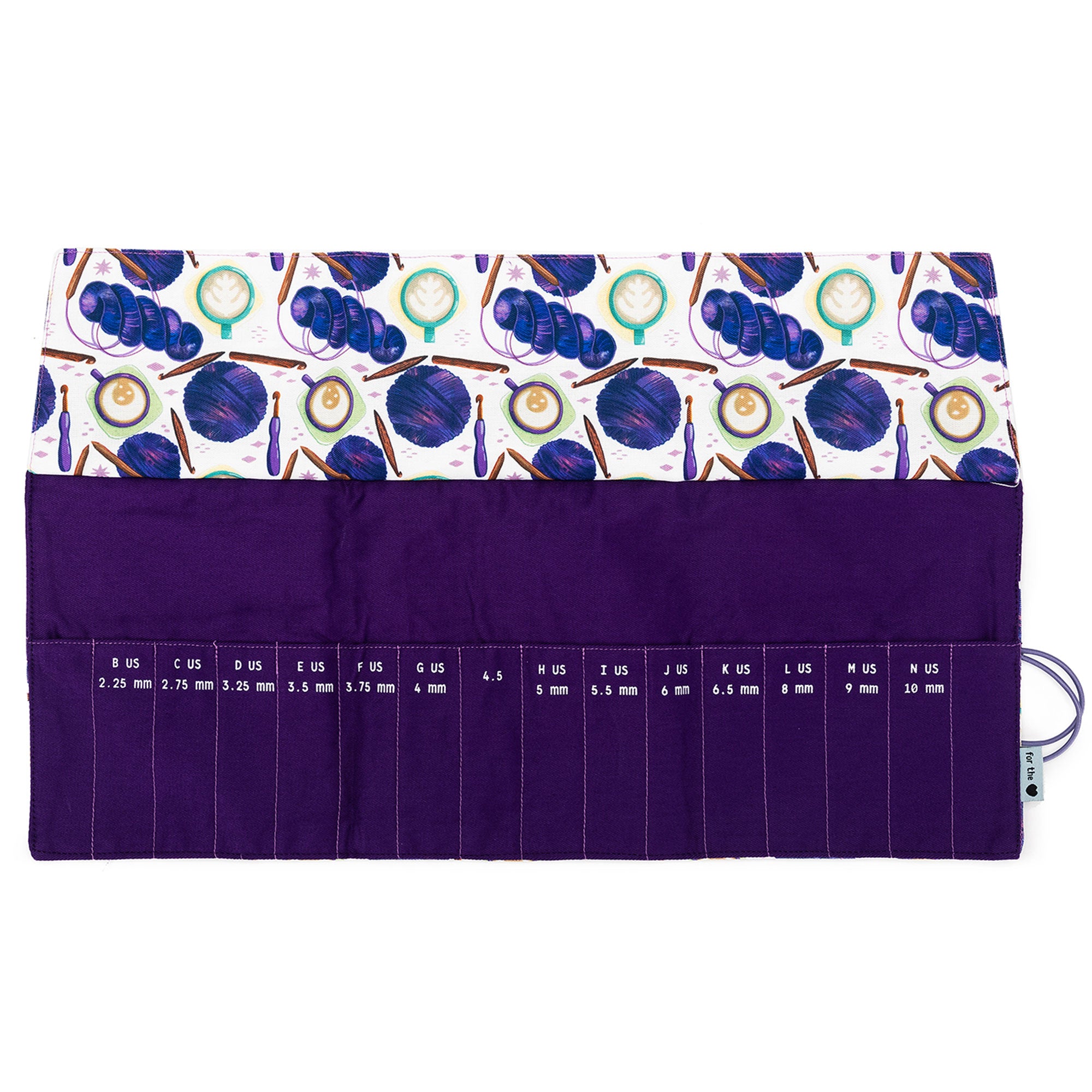 della Q Crochet Roll - 168-2 - Fabric Print Collection - Coffee and Yarn Purple - Zoom Image
