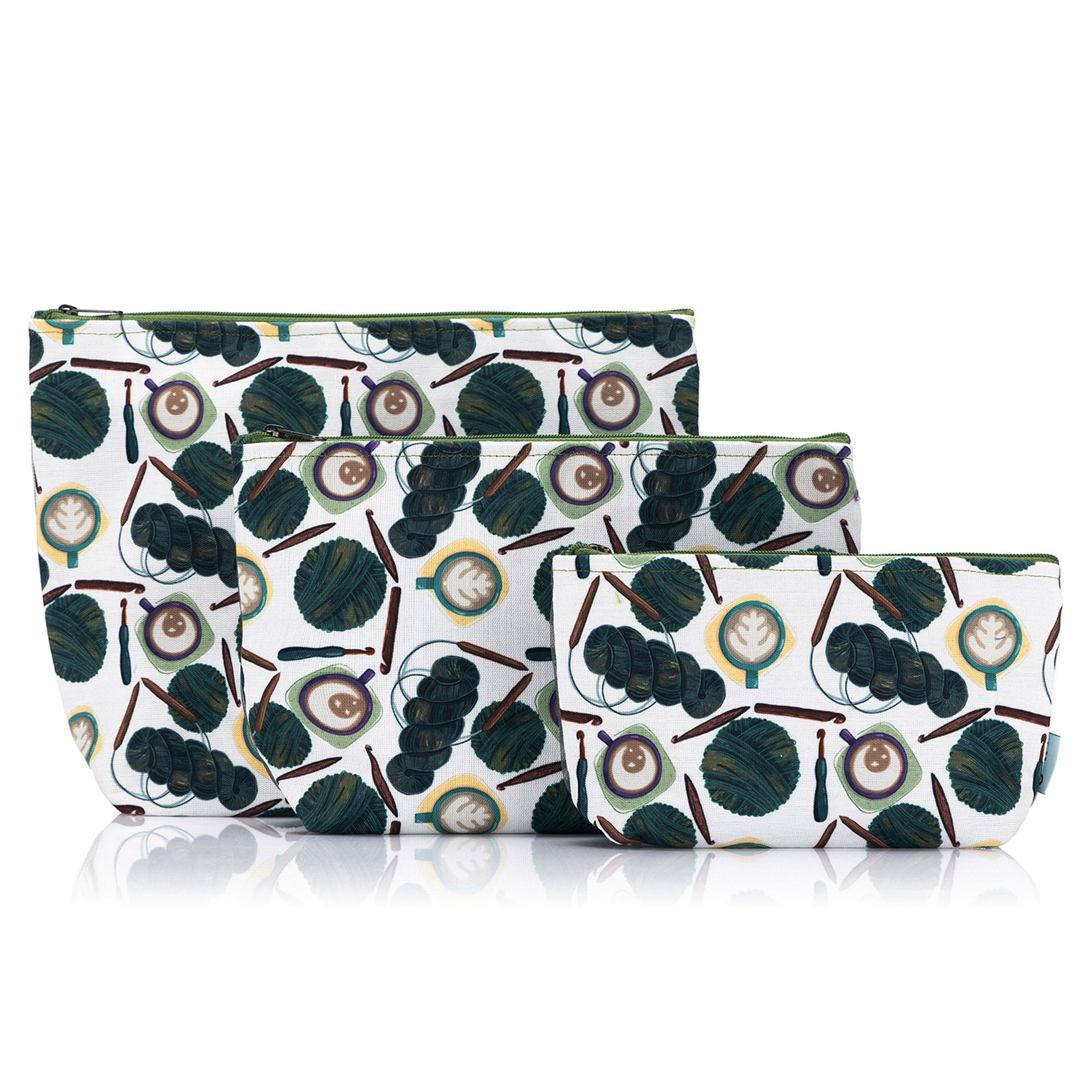 della Q Mesh + Zip Collection - 1123-1 - Fabric Print Collection - Coffee and Yarn Green - Zoom Image
