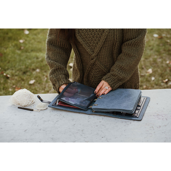 della Q Hook & Needle Notebook - Indigo - Extra Image