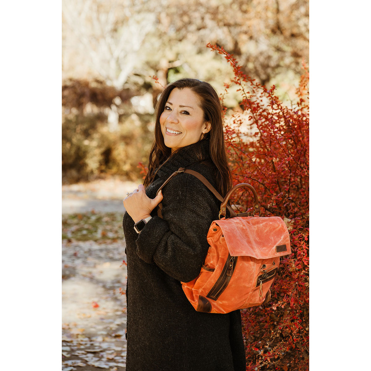 della Q Maker's Midi Backpack - Red - Extra Image