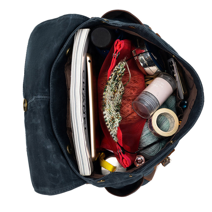 della Q Maker's Midi Backpack - Red - Extra Image