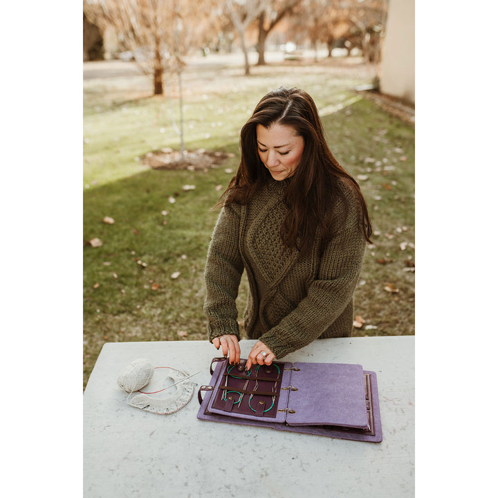 della Q Hook & Needle Notebook - Plum - Extra Image