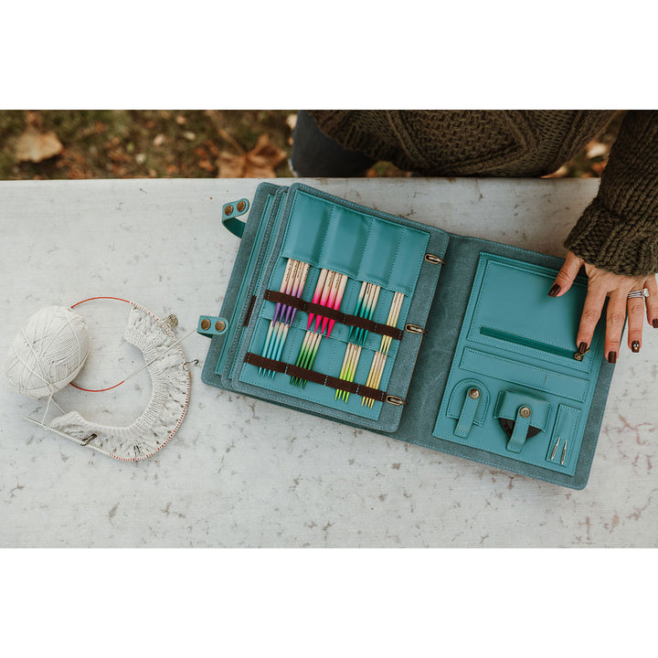 della Q Hook & Needle Notebook - Teal - Extra Image