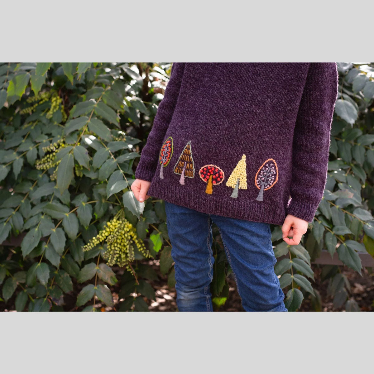 Laine Magazine Judit Gummlich Books - Embroidery on Knits - Extra Image
