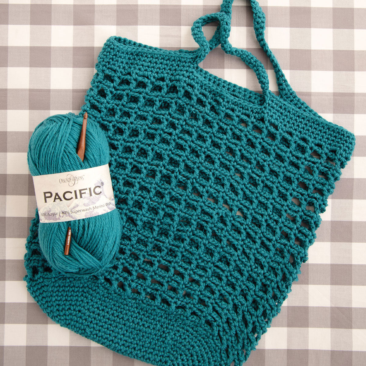 Cascade Yarns 60 Quick Crochets - 60 Quick Crochet Projects for Beginners - Extra Image