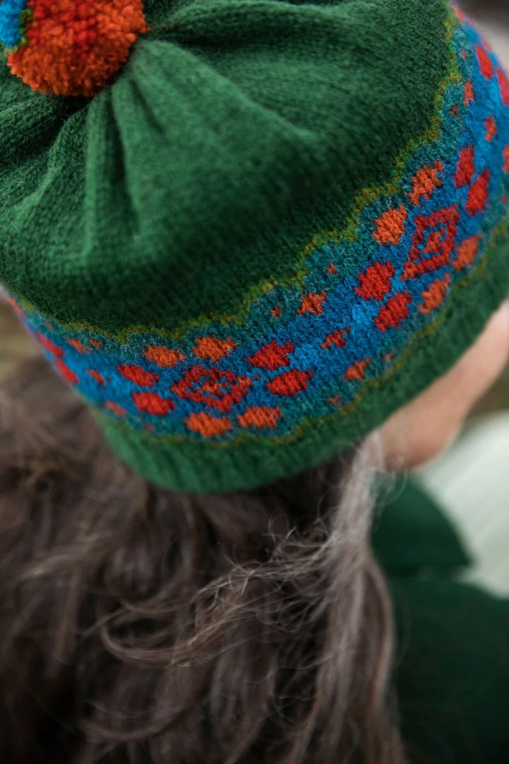 Laine Magazine Gudrun Johnston and Mary Jane Mucklestone Books - Grand Shetland Adventure Knits - Extra Image
