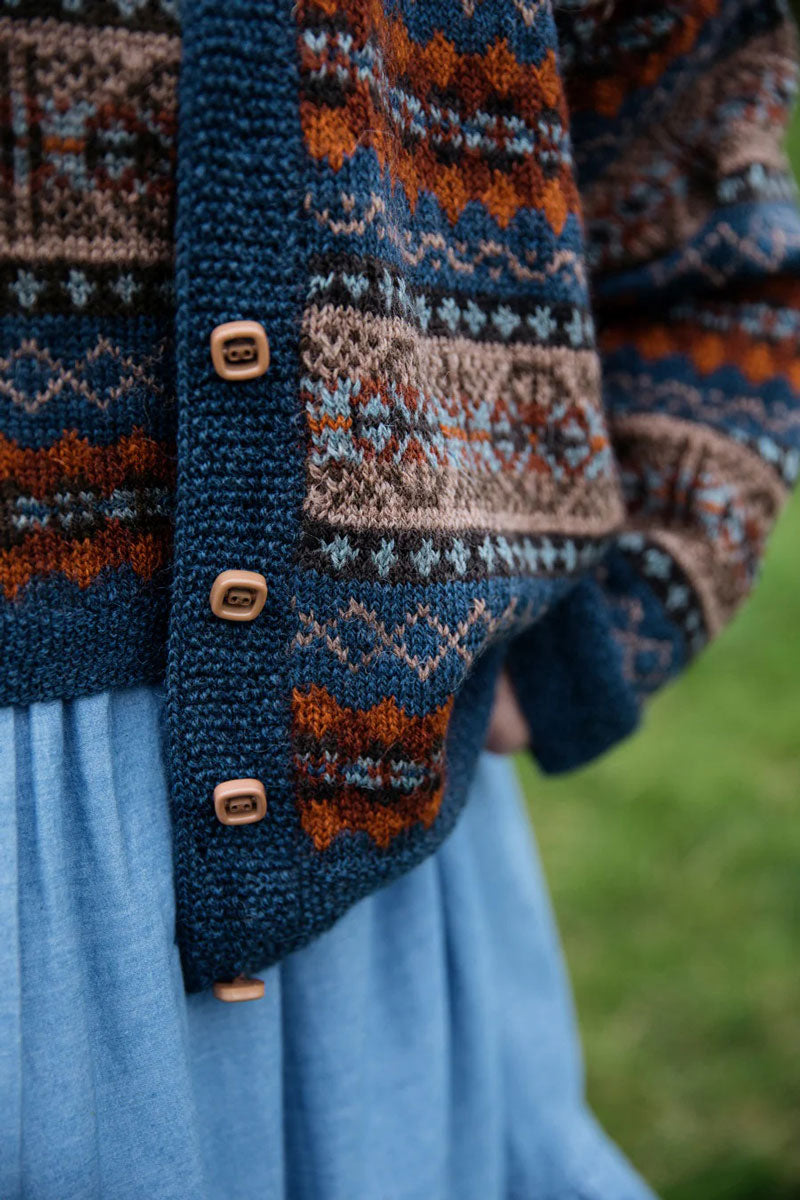 Laine Magazine Susan Crawford Books - Echoes: 24 Modern Knits Inspired by Iconic Women - Extra Image