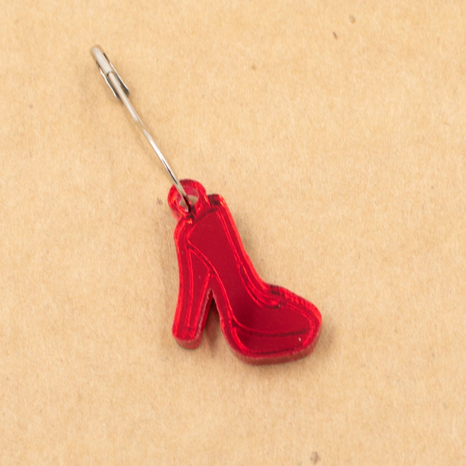 Birdie Parker Stitch Markers - Red Heel - Zoom Image
