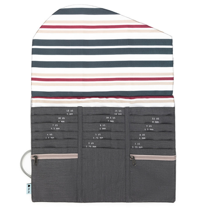 della Q Tri-Fold Circular Needle Case - 1145 - *Linen - Slate - Zoom Image