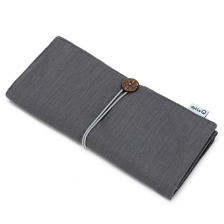 della Q Tri-Fold Circular Needle Case - 1145 - *Linen - Wine - Extra Image