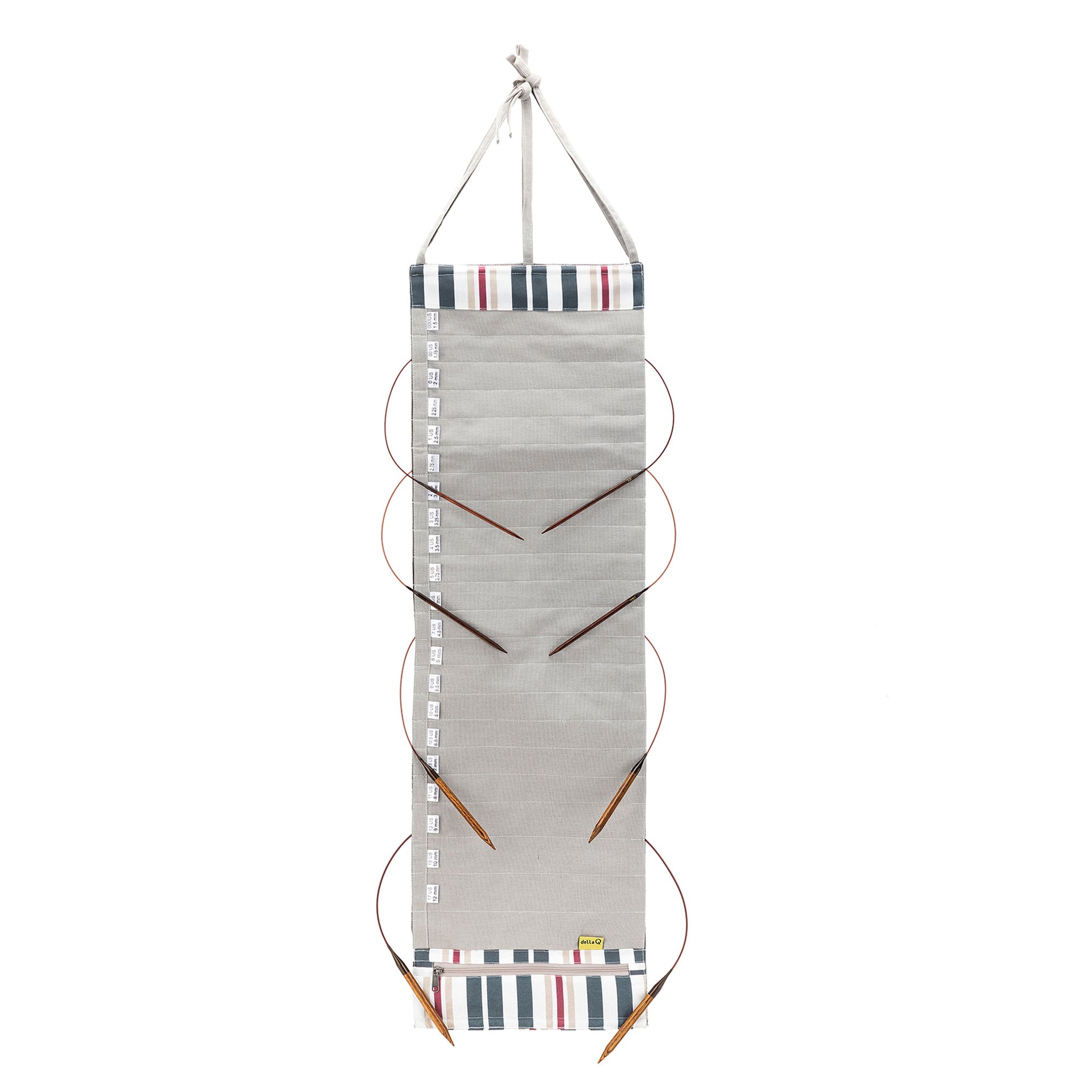 della Q Hanging Circular Needle Organizer - 142-1 - *Linen - Pebble - Zoom Image
