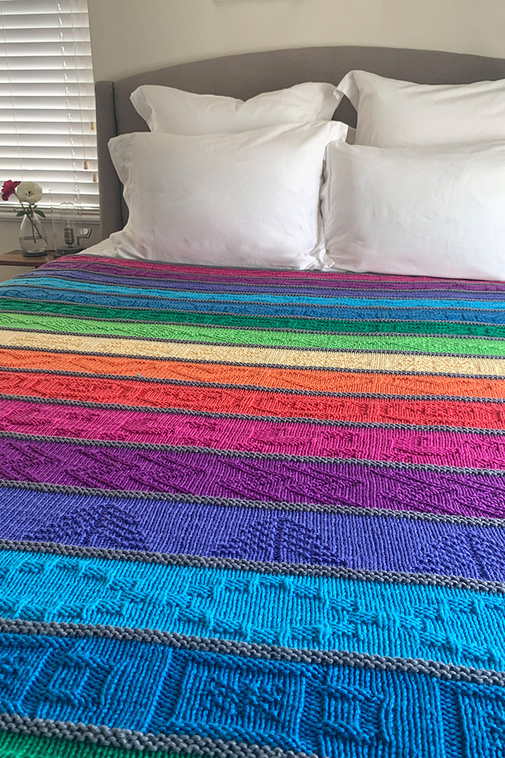 Cascade Cascading Rainbows Blanket  Kit - Extra Image