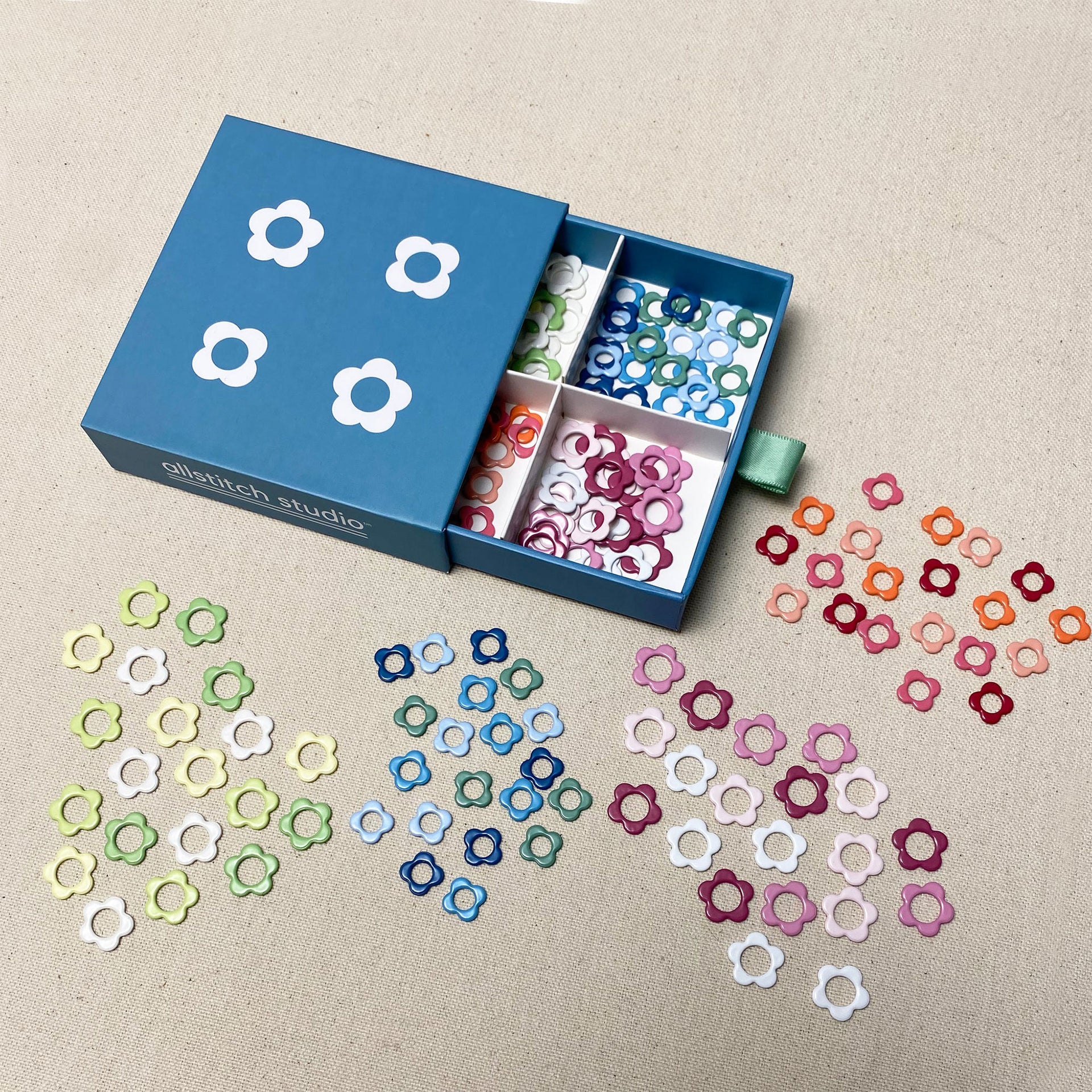 Allstitch Studio Seamless Stitch Markers - Flower Stitch Marker Sampler Box Set - Zoom Image
