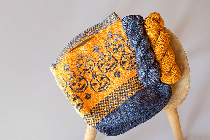 Urth Pumpkin Trick-Or-Treat Bag Kit - Extra Image