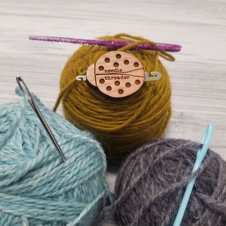 Katrinkles Needle Threader - Ladybug - Extra Image