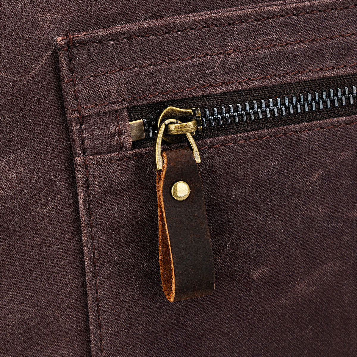della Q Maker's Canvas Rucksack - Cocoa - Extra Image