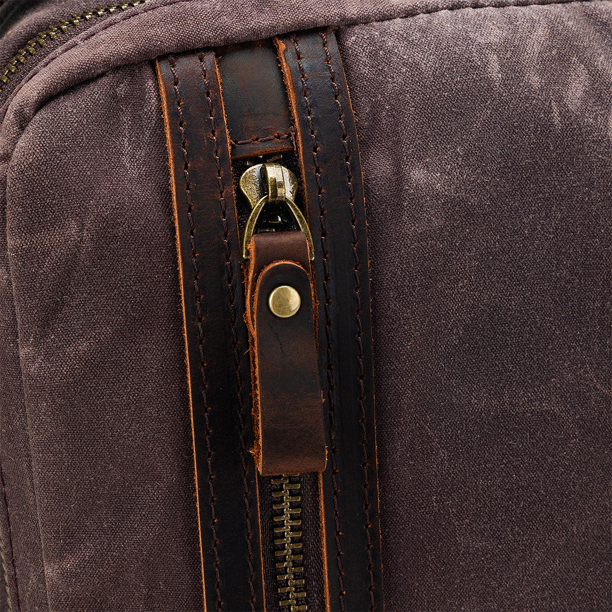 della Q Maker's Mini Messenger - Cocoa - Extra Image