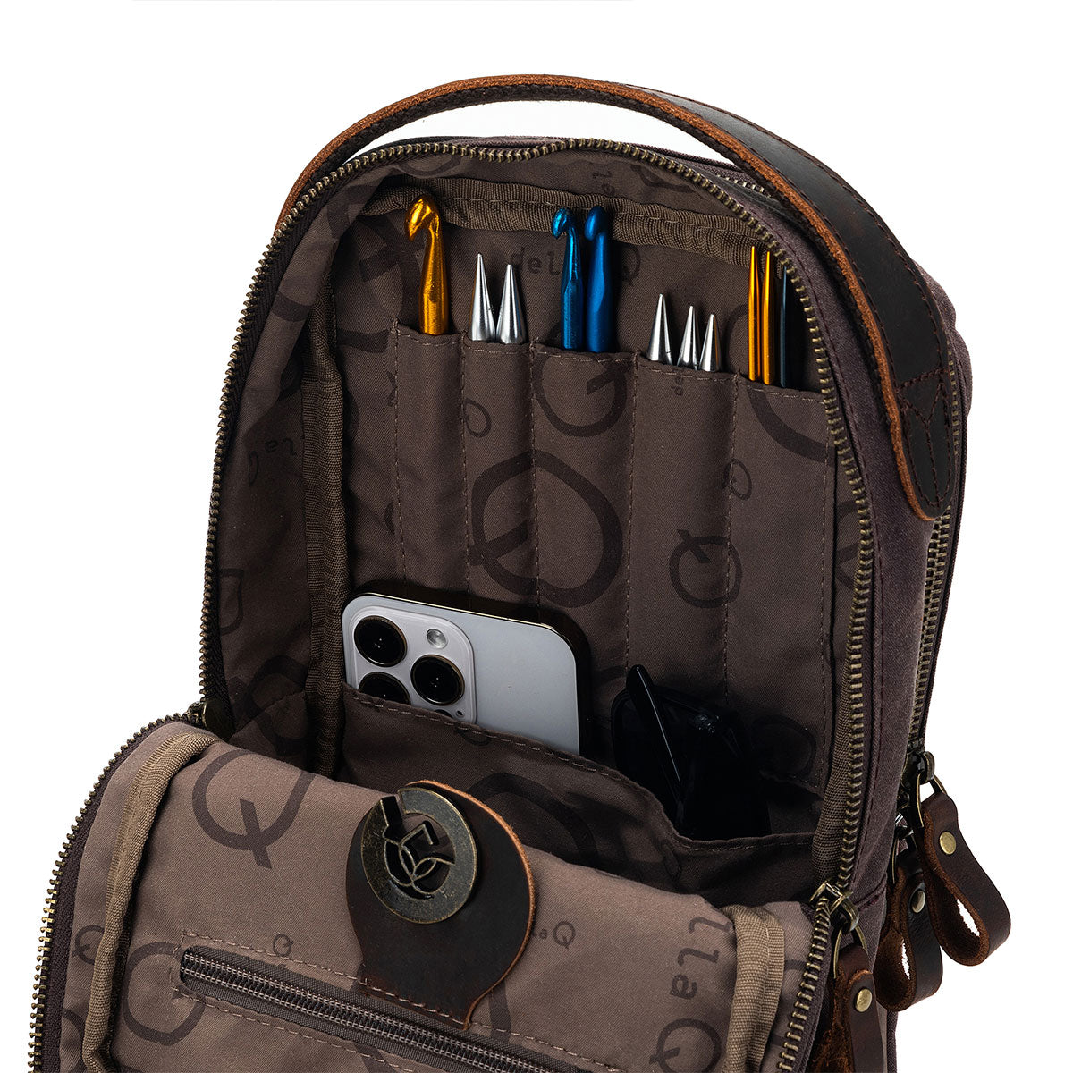 della Q Maker's Mini Messenger - Cocoa - Extra Image