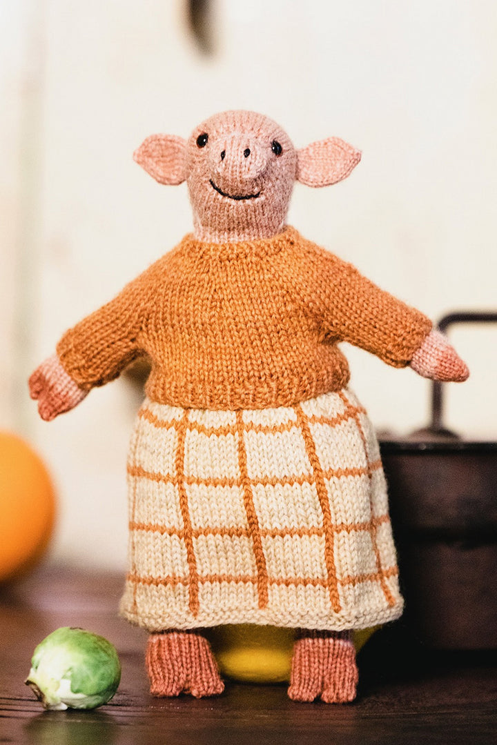 Jamieson's of Shetland Alphonse and Mira the Pigs Kit - Extra Image