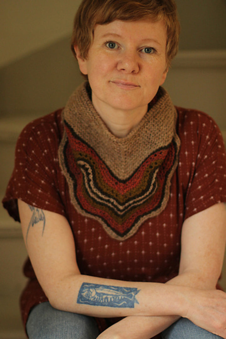 Jamieson's of Shetland Hapkerchief Cowl Kit - Extra Image