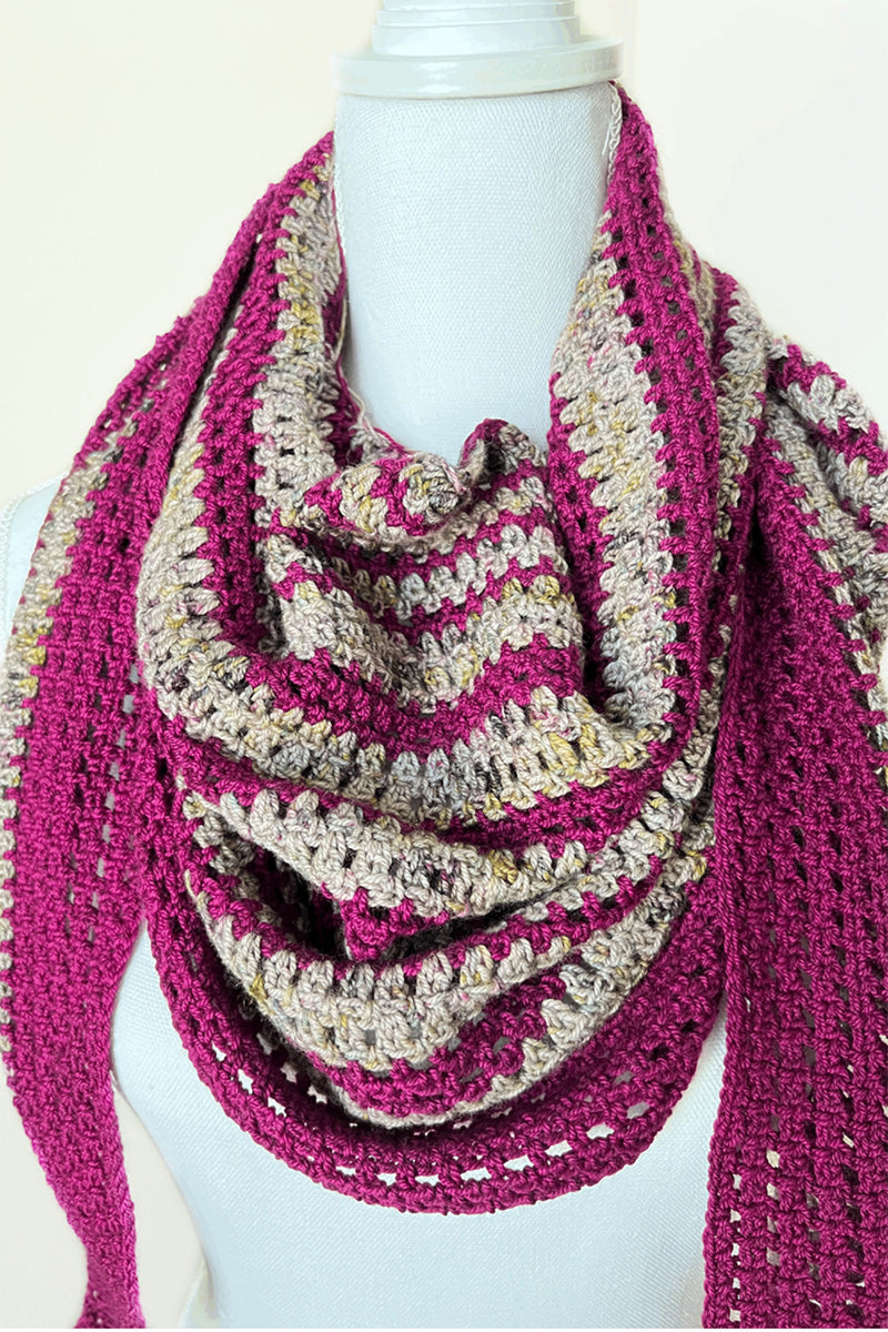 Madelinetosh & Urth River Pebbles Shawl Kit - Extra Image
