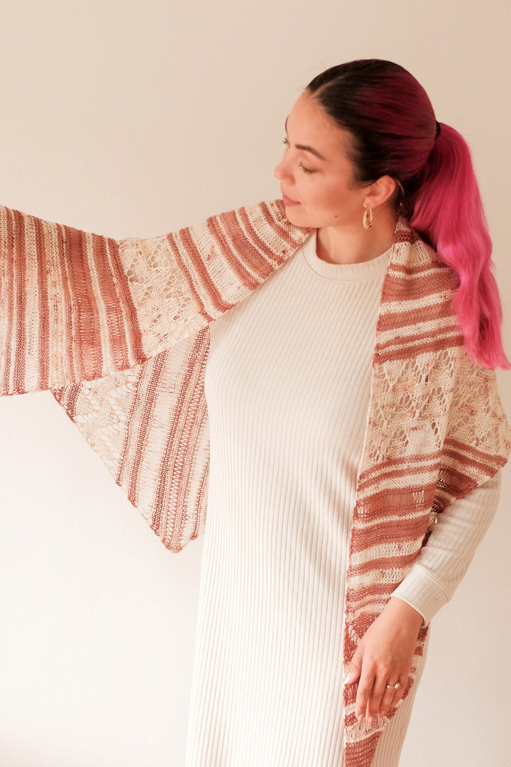Madelinetosh & Urth Sierra Nevada Shawl Kit - Extra Image